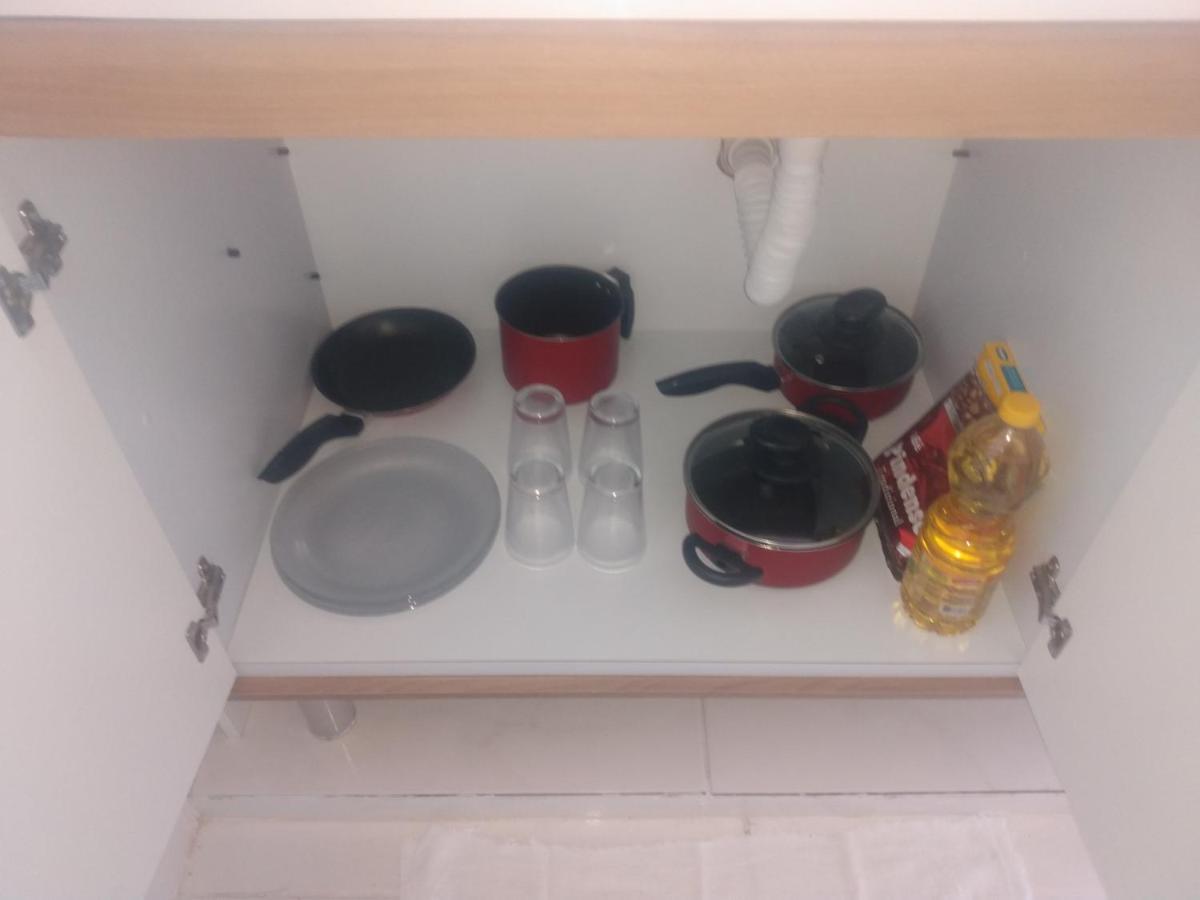Loft 2 Completo Ar Canais Assinat Garagem Internet Prox Aparecida E Industrias Apartment Пиндамонянгаба Екстериор снимка