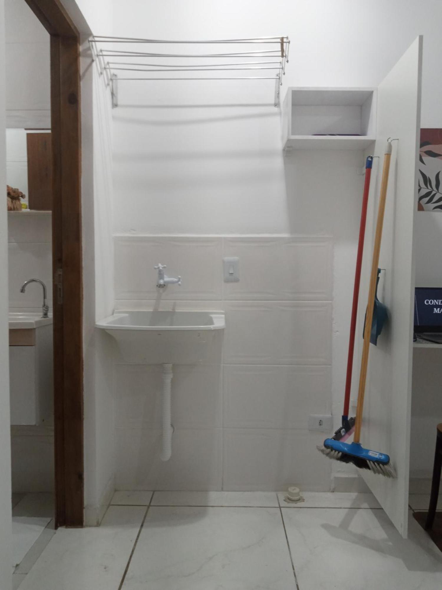 Loft 2 Completo Ar Canais Assinat Garagem Internet Prox Aparecida E Industrias Apartment Пиндамонянгаба Екстериор снимка