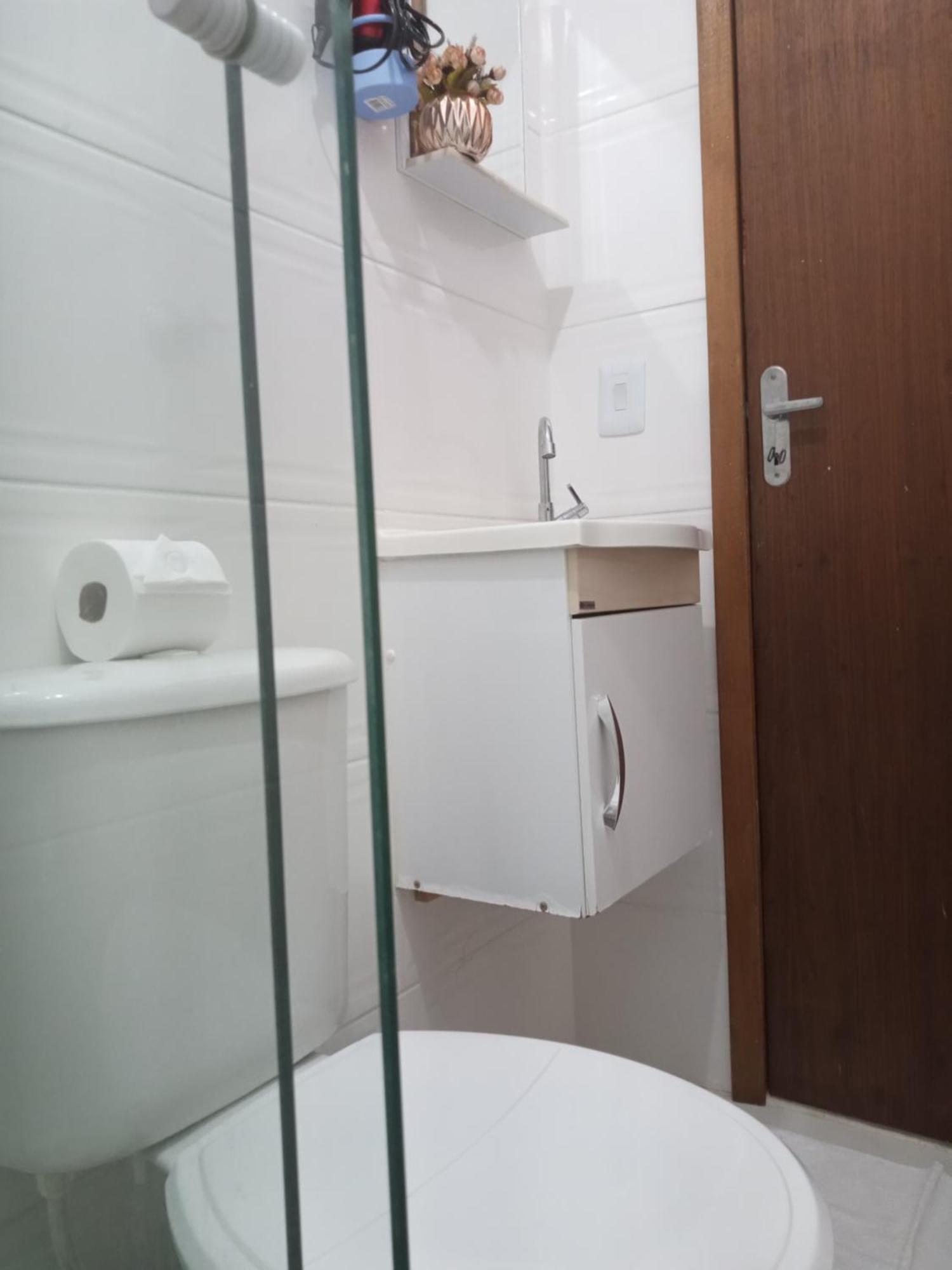 Loft 2 Completo Ar Canais Assinat Garagem Internet Prox Aparecida E Industrias Apartment Пиндамонянгаба Екстериор снимка